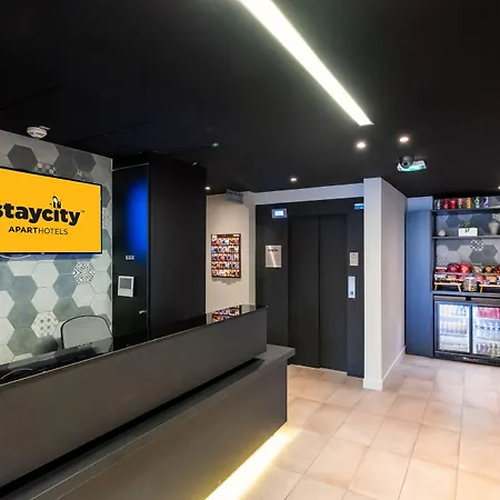 Staycity Aparthotels Gare de l’Est-3